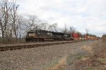 NS 7522 and 3618 take a westbound train through Cove PA